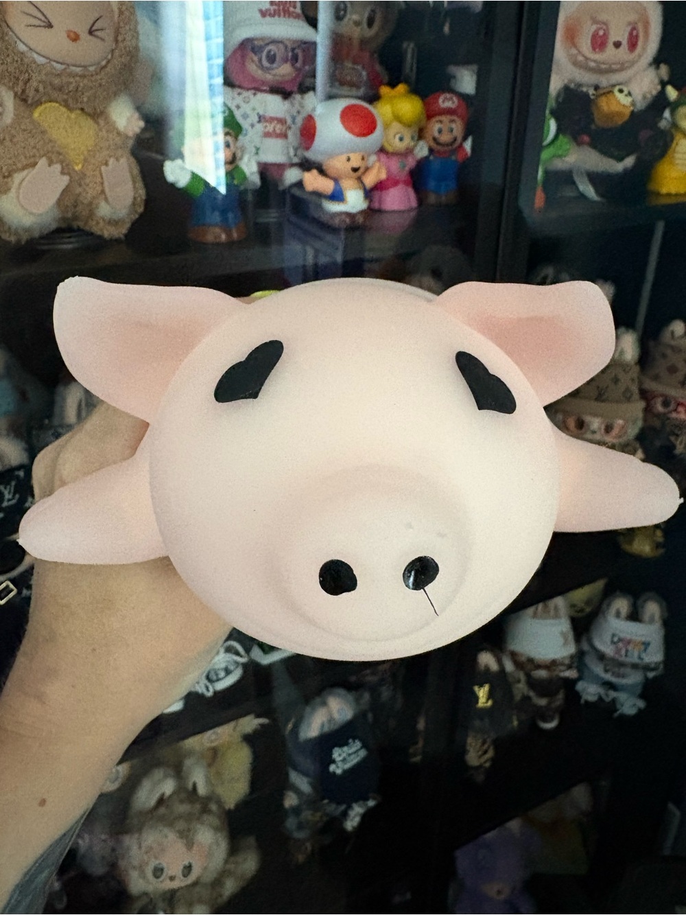 Jumbo color changing piggy squishy
